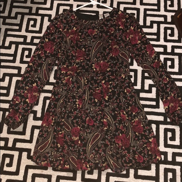 Dresses & Skirts - Rose Printed Dress